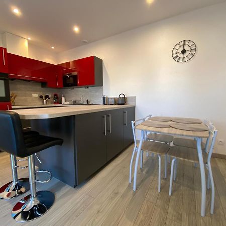 Jolie Maison, Jardin Et Parking Desertines  Kültér fotó