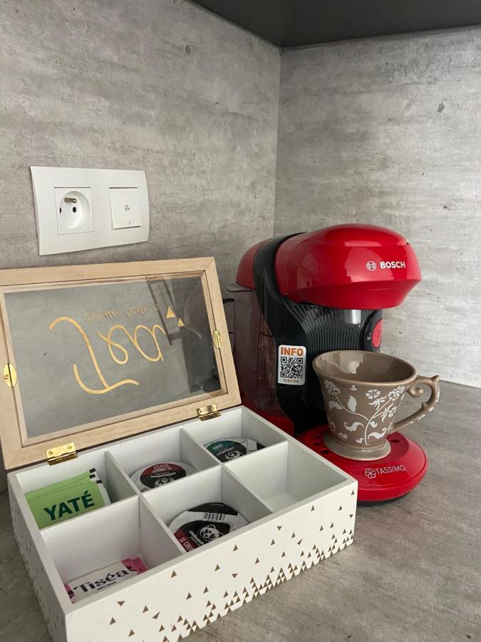 Jolie Maison, Jardin Et Parking Desertines  Kültér fotó